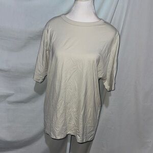 mens cream Lululemon tshirt size small